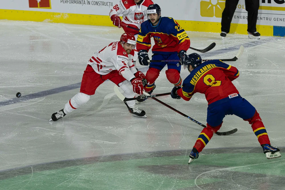 romania,-batuta-acasa-de-polonia,-la-campionatul-mondial-de-hochei-gazduit-de-tara-noastra