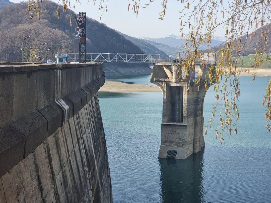 apele-romane-anunta-o-crestere-semnificativa-a-rezervei-de-apa-in-lacurile-de-acumulare