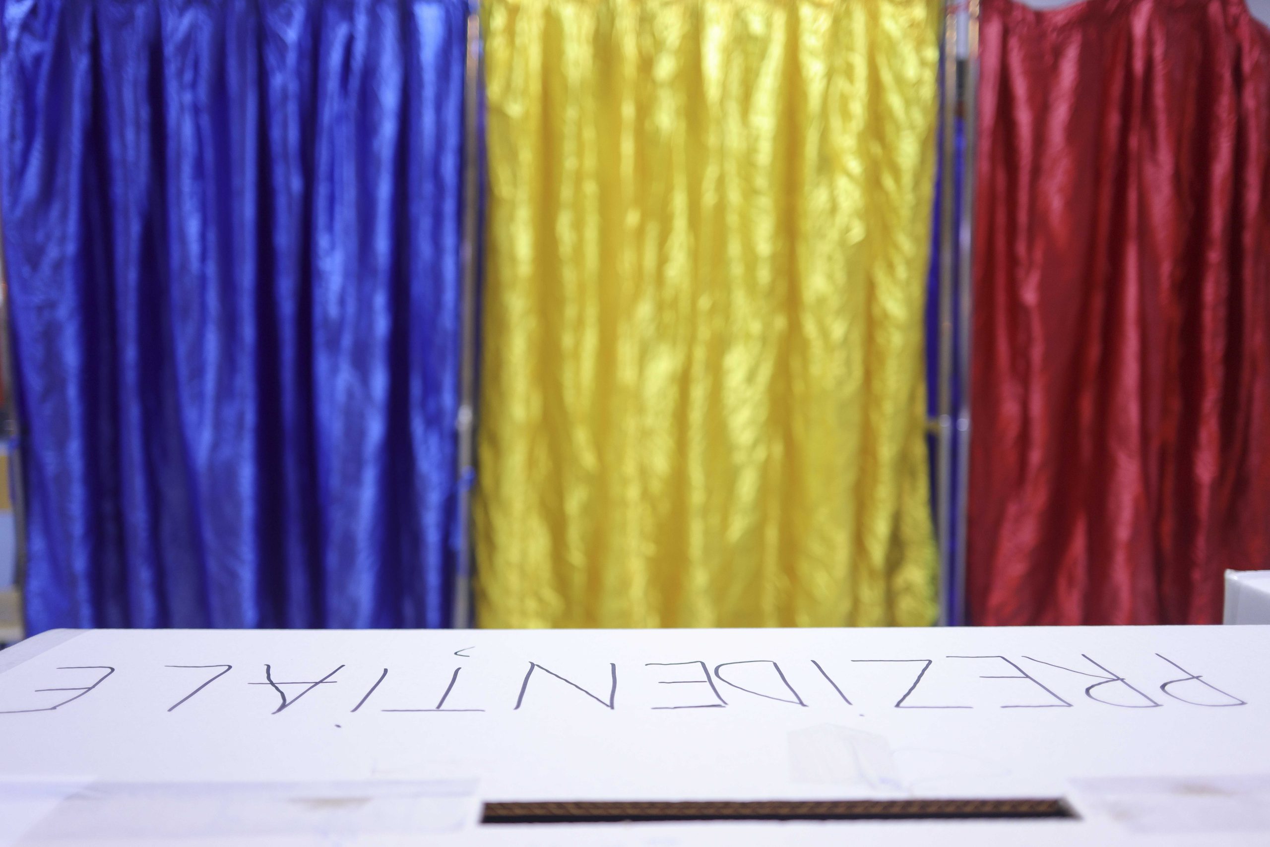 cand-incepe-votul-in-diaspora-la-alegerile-prezidentiale-2025.-romanii-din-strainatate-au-la-dispozitie-3-zile-pentru-a-vota