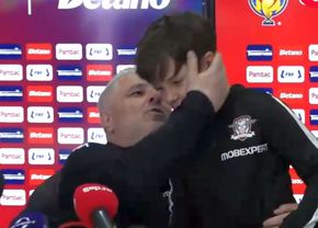 te-iubesc,-vino-sa-te-pup!-viral!-conferinta-lui-sumudica,-intrerupta:-ca-si-cum-vine-mos-craciun