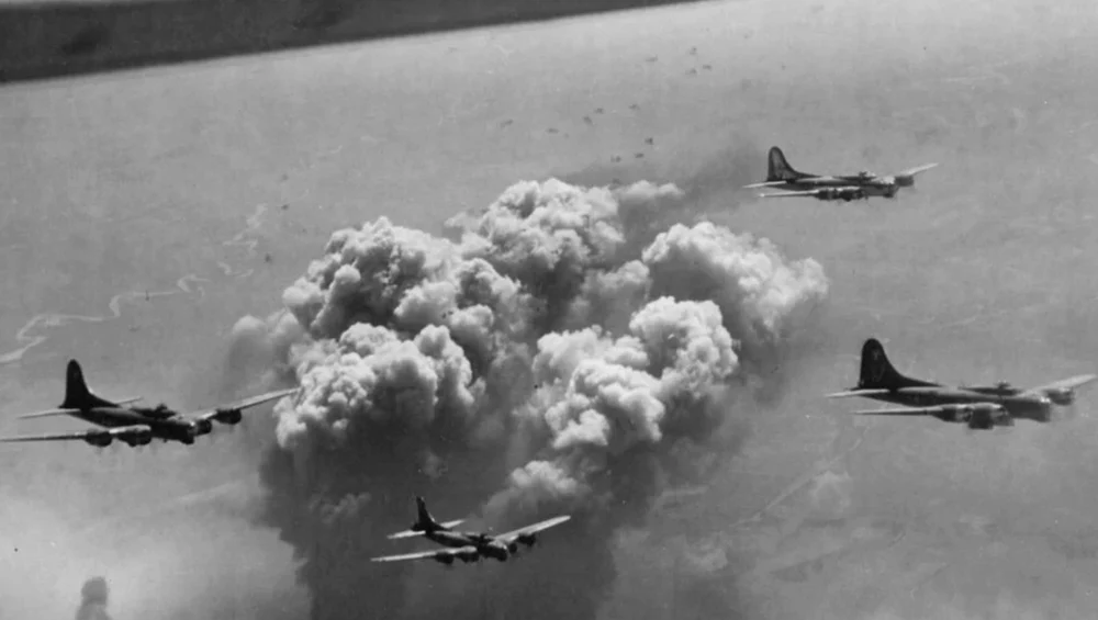 4-aprilie,-ziua-in-care-americanii-au-bombardat-bucurestiul