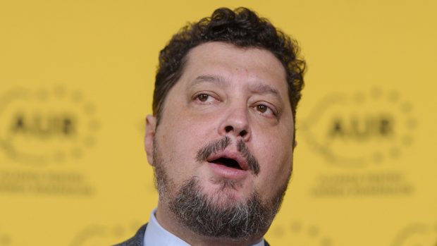 claudiu-tarziu-a-fost-suspendat-din-functia-detinuta-in-aur