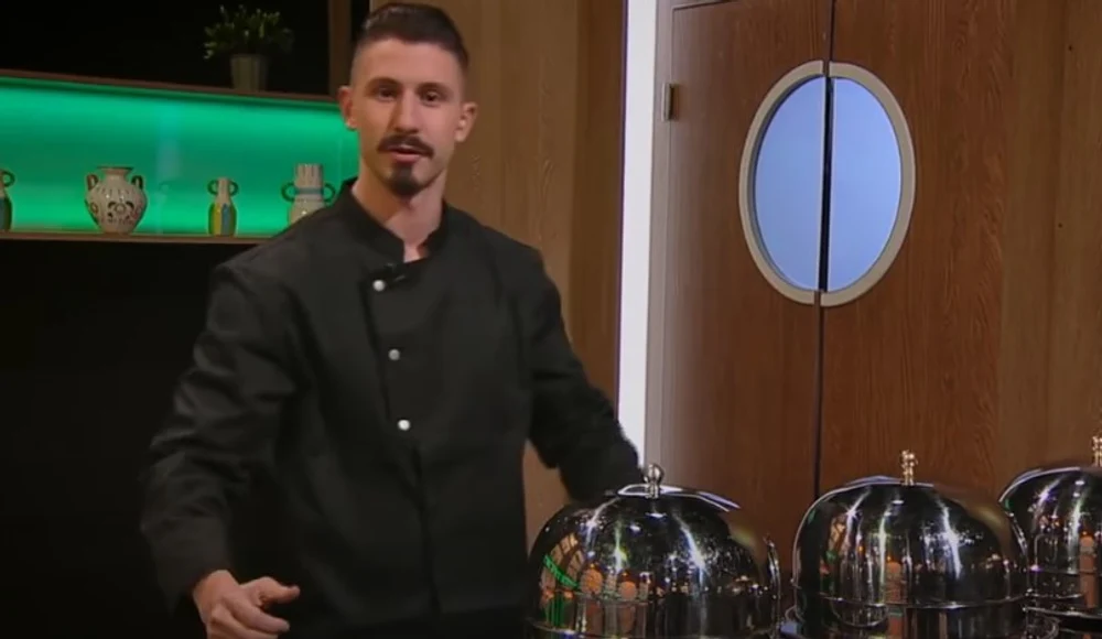 pagube-pe-banda-rulanta-pentru-familia-dragusin.-fratele-lui-radu,-abandonat-in-bucatarie