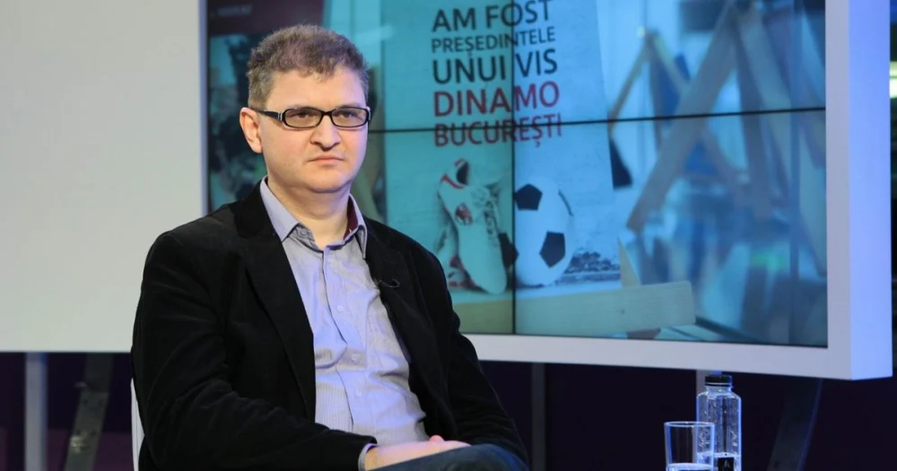 podcastul-lui-ionut-vulpescu-–-invitat,-prof.-daniel-cristea-enache