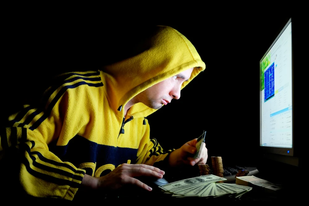 avertismentul-autoritatilor:-de-paste,-activitatea-infractorilor-cibernetici-creste-semnificativ