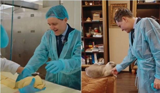 cu-boneta-si-halat,-nicusor-dan-framanta-cozonaci-la-o-fabrica-de-panificatie