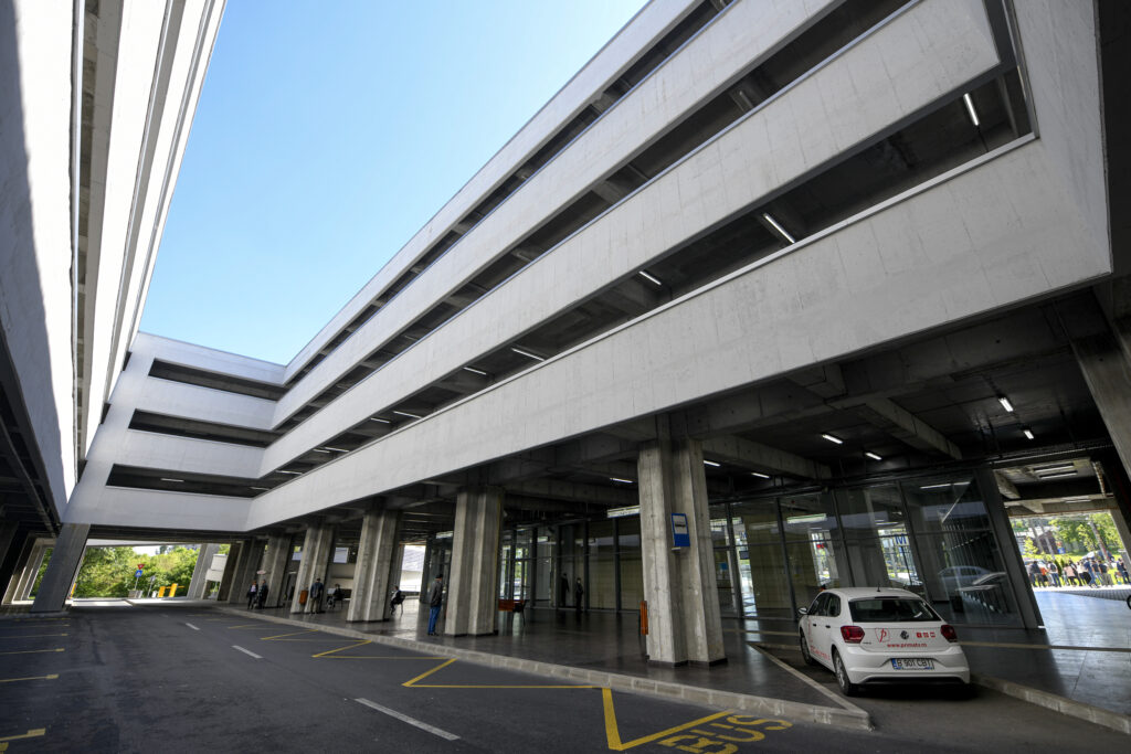 metrorex-anunta-introducerea-abonamentelor-pentru-parcarea-terminalului-multimodal-straulesti