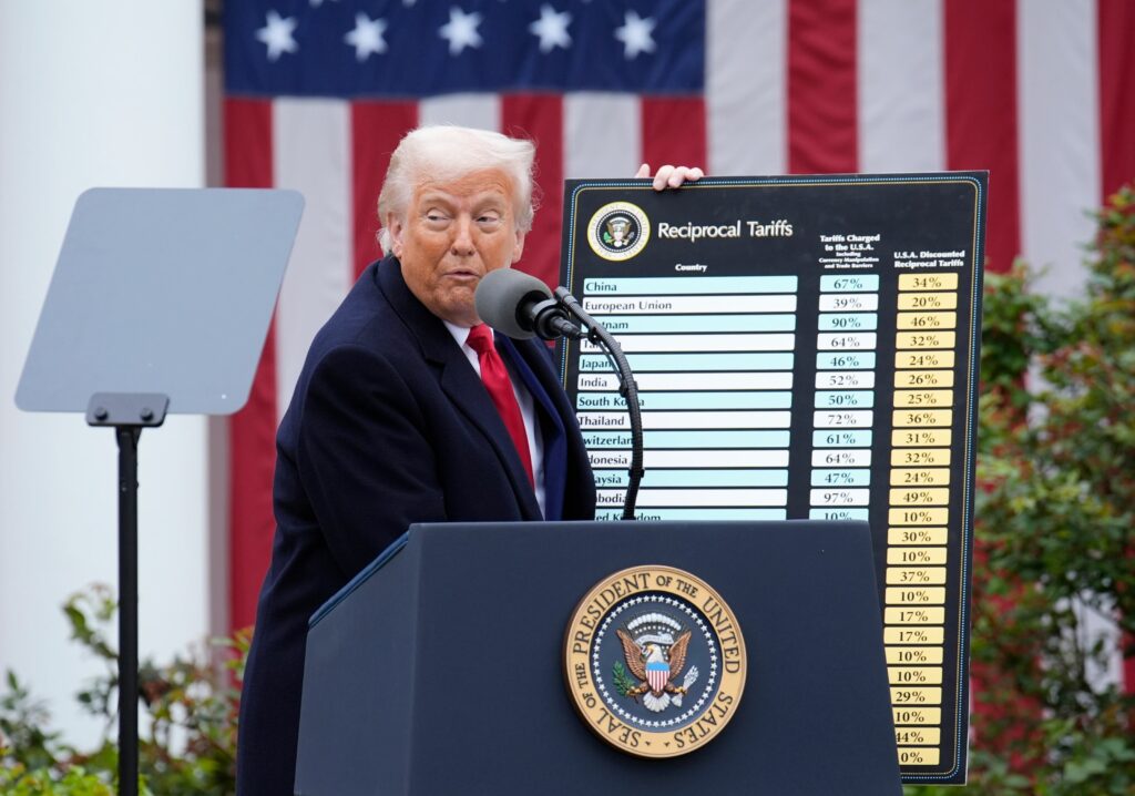 schimbare-la-180-de-grade.-trump-anunta-ca-tarifele-aplicate-chinei-vor-scadea-substantial