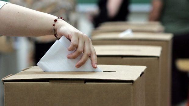 mii-de-romani-au-votat-deja-la-alegerile-prezidentiale-in-sectiile-din-diaspora