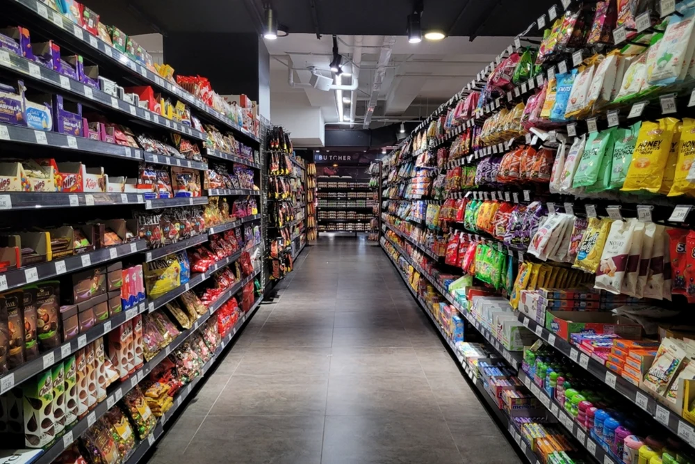 ce-produse-nu-ar-cumpara-romanii-nici-daca-ar-fi-la-1-leu?-energizantele,-in-topul-listei