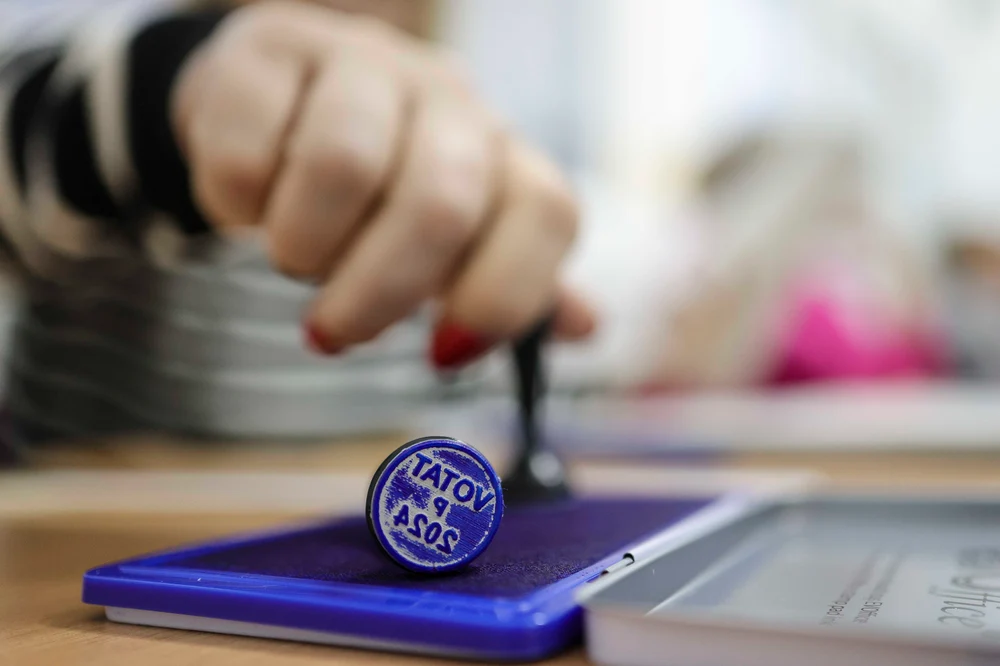 zeci-de-mii-de-angajati-ai-mai-vegheaza-la-siguranta-publica-in-ziua-votului