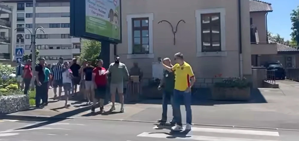 scandal-la-o-sectie-de-vot-din-franta.-un-roman-acuza-ca-a-fost-agresat-de-mai-multiconationali