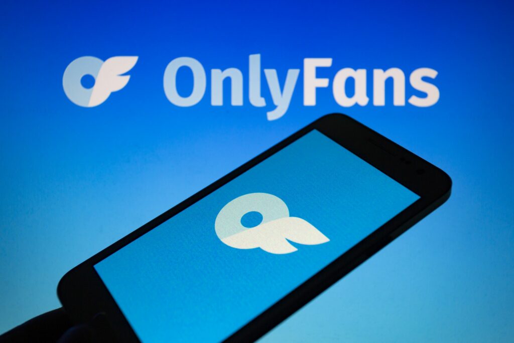 onlyfans-ar-putea-fi-cumparata-de-un-grup-de-investitori-cu-8-miliarde-de-dolari
