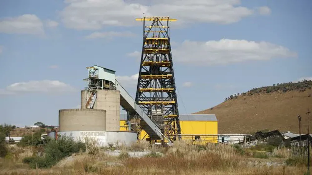 aproape-300-de-mineri-au-ramas-blocati-in-subteran-intr-o-mina-de-aur-din-africa-de-sud
