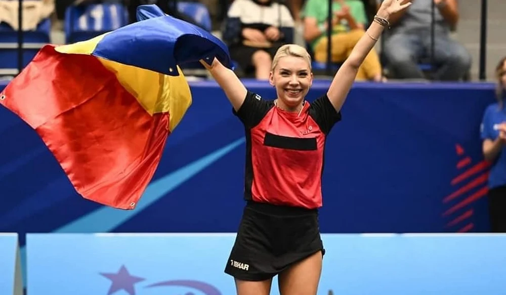 bernadette-szocs,-fantastica:-medalie-mondiala-pentru-tenisul-de-masa-romanesc,-dupa-32-de-ani