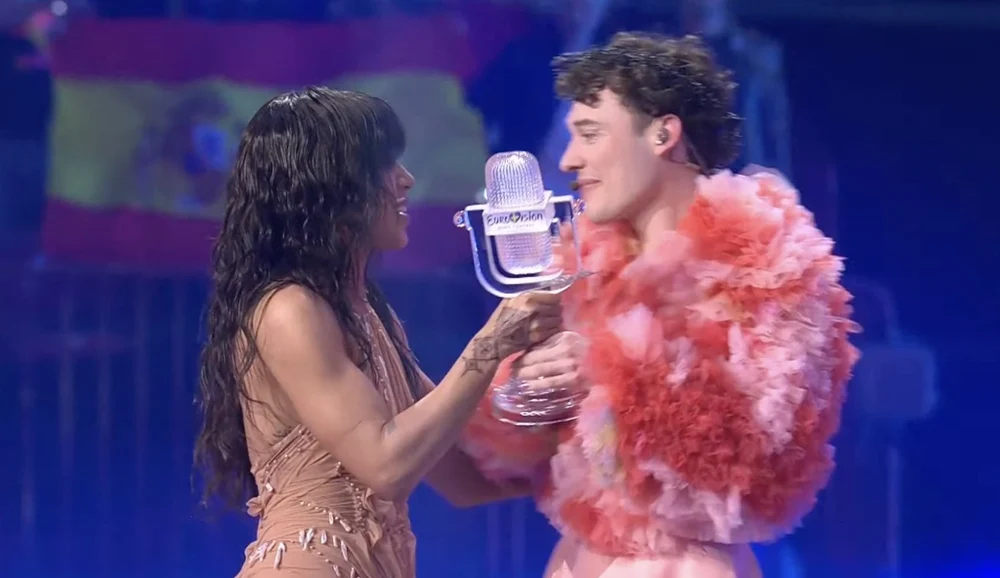 putin-si-a-infiintat-propriul-eurovision.-concursul-care-a-inspirat-gayropa