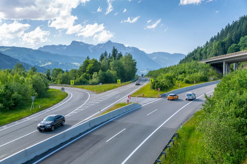 cum-au-obligat-politistii-austrieci-un-sofer-roman-sa-achite-amenzi-de-mii-de-euro