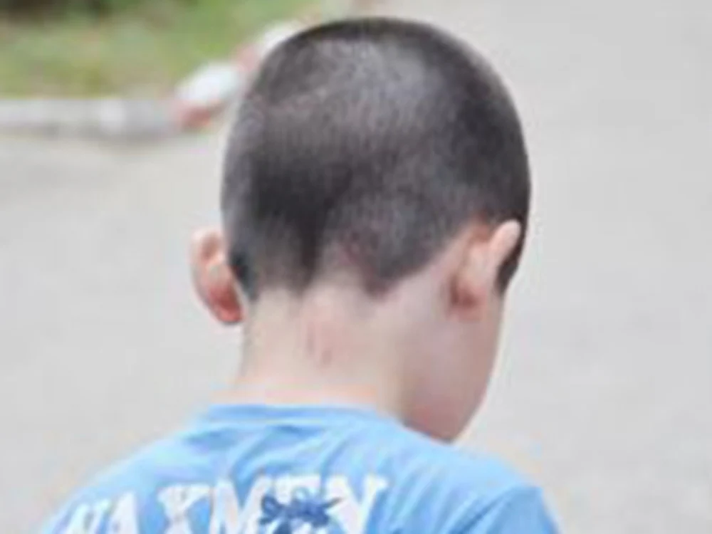 refuzul-educatiei-in-numele-bibliei.-copii-tinuti-inchisi,-departe-de-scoala,-de-propriul-parinte