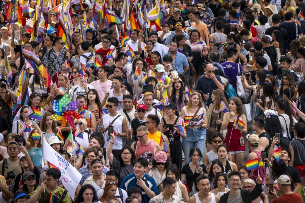 marile-branduri-se-retrag-din-promovarea-produselor-dedicate-comunitatii-lgbtq+