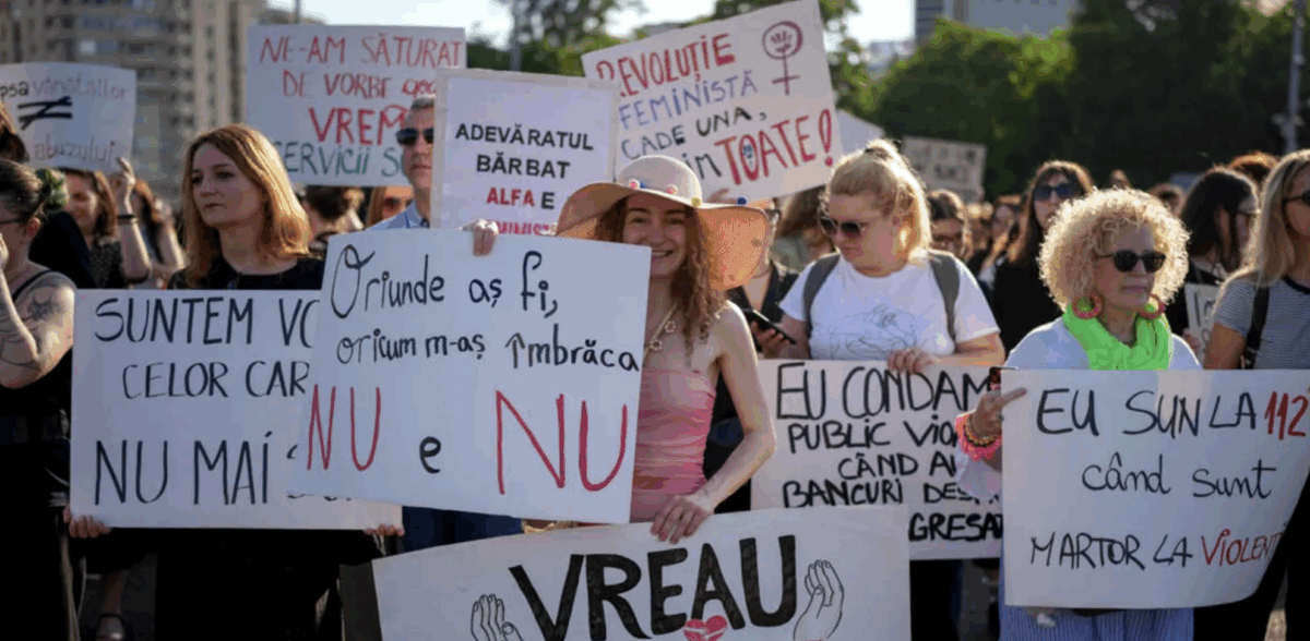 ca-la-noi,-la-nimeni!-un-barbat-a-agresat-o-femeie-la-protestul-din-piata-victoriei