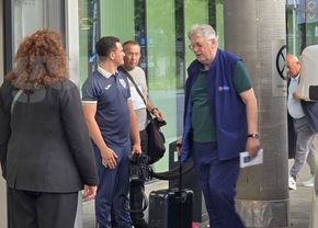 gino-iorgulescu,-in-hotel-cu-nationala,-la-viena-adus-cu-microbuzul,-alaturi-de-alti-grei-din-frf