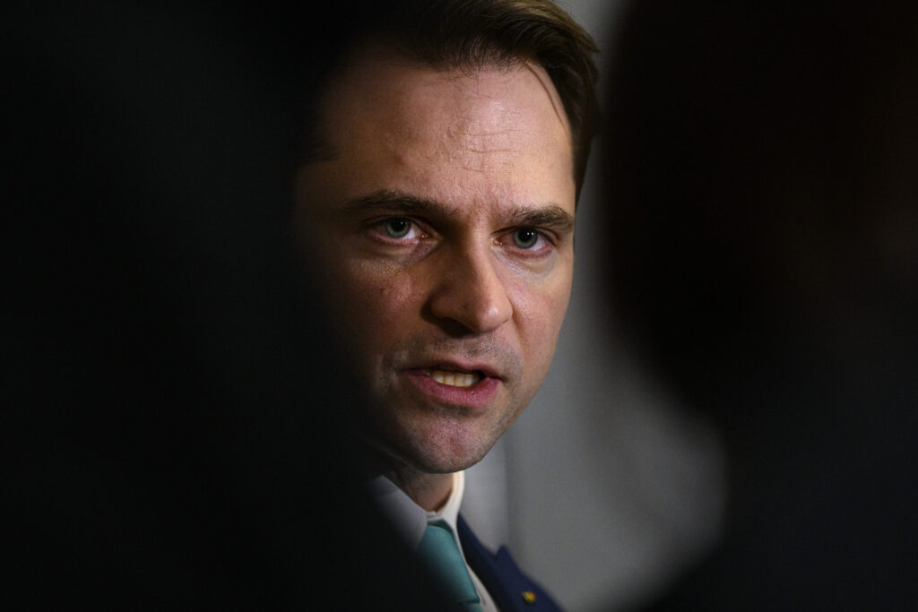 ministrul-sebastian-burduja-anunta-consum-mic-duminica,-dar-fara-probleme-pentru-energia-romaniei