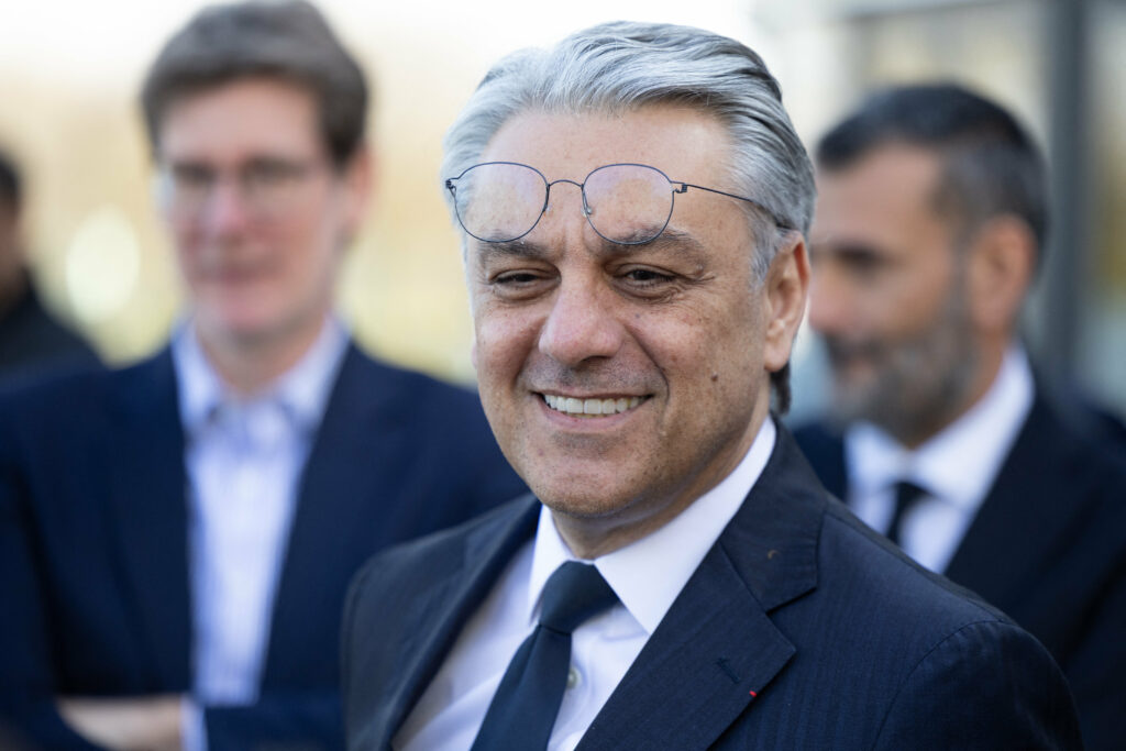 luca-de-meo-lasa-renault-si-dacia-pentru-a-conduce-gigantul-de-lux-kering