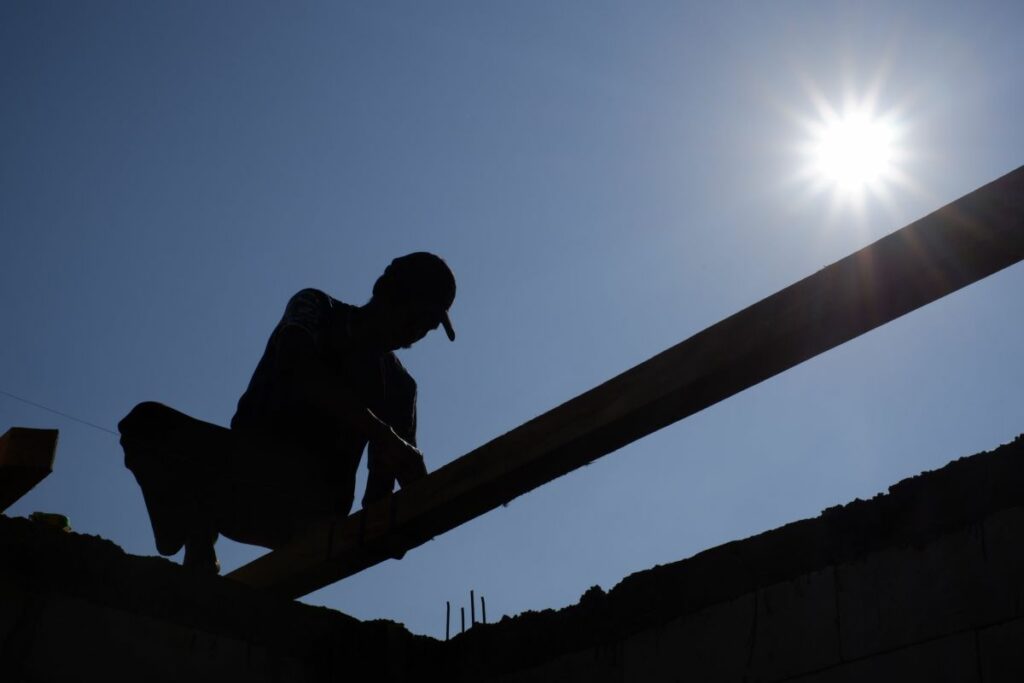 constructorii-miliardari-ai-romaniei:-umbrarescu-domina-de-departe-piata