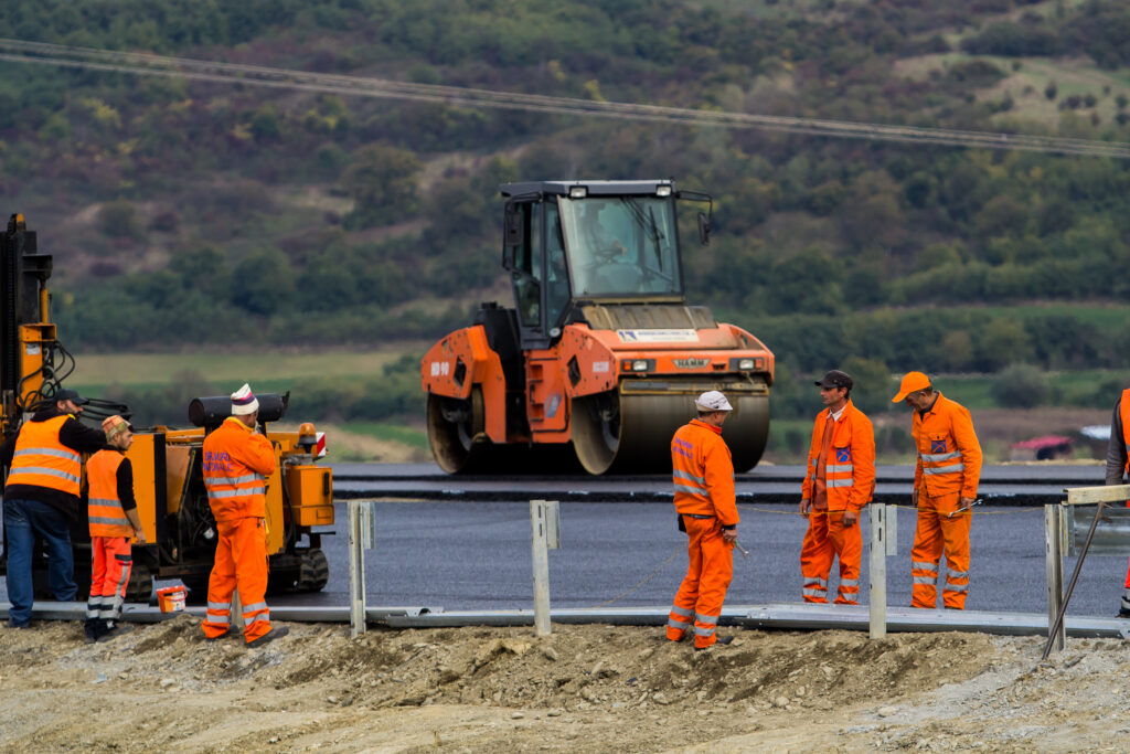care-sunt-investitiile-prioritare-pentru-guvernul-bolojan-in-infrastructura-de-transport