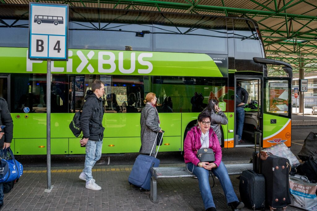 flixbus-lanseaza-primele-rute-interne-in-romania