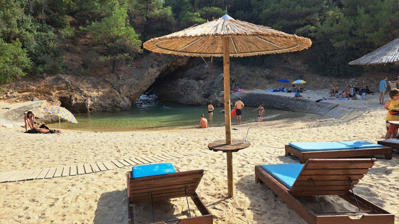 cat-costa-un-sejur-pe-insula-thassos.-sfaturi-utile-pentru-o-vacanta-relaxanta