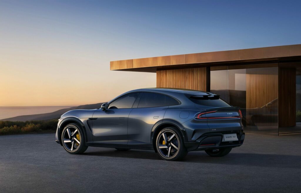 xiaomi-sparge-recorduri-cu-noul-suv-electric-yu7,-amenintand-pozitia-tesla-in-china