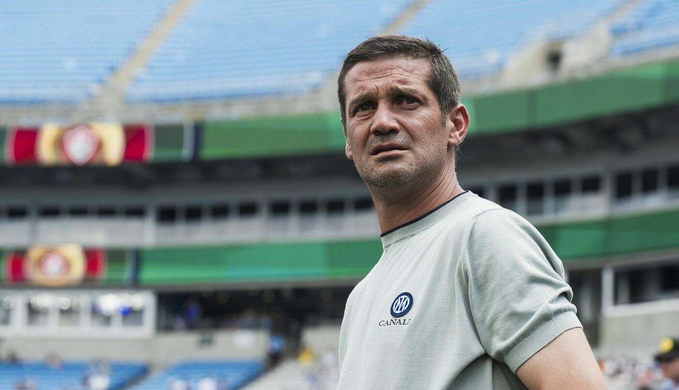 e-haos-la-inter-si-chivu-e-pus-la-zid:-un-fiasco.-nu-are-experienta-si-se-chinuie