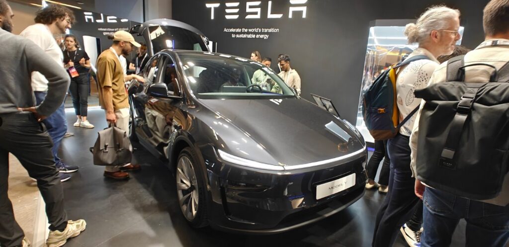 sentimentul-anti-musk-se-vede-in-incasarile-tesla:-vanzarile-companiei-au-scazut-cu-13%