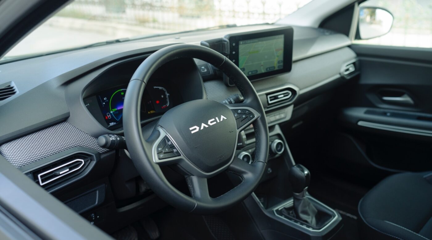 nimeni-nu-se-pune-cu-dacia-asta.-modelul-care-i-a-innebunit-pe-spanioli