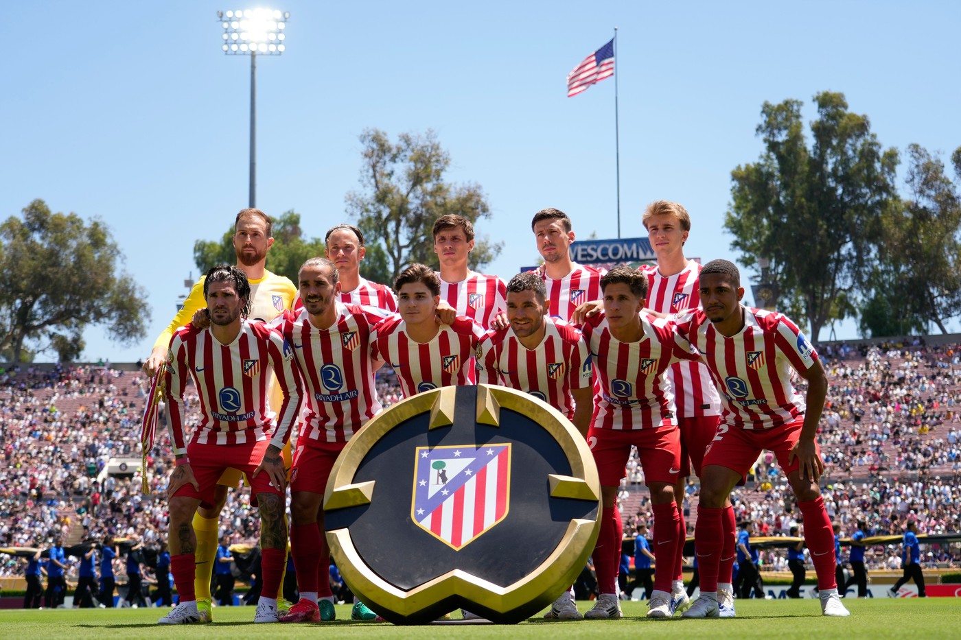 asa-ceva-nu-s-a-mai-vazut.-gender-reveal-direct-din-penalty-pentru-atacant!