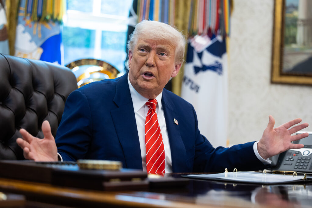 termenul-limita-de-1-august-pentru-taxele-vamale-nu-va-fi-prelungit,-anunta-trump