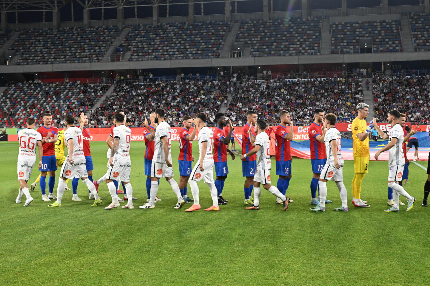 a-anuntat-ca-se-desparte-de-jucator,-imediat-dupa-fcsb-hermannstadt-1-1:-maine-poimaine-se-inchide