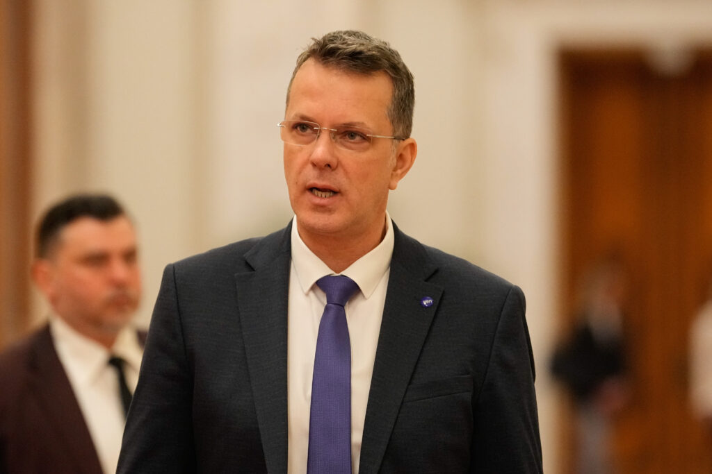 mosteanu:-politicienii-au-creat-inechitati-la-pensiile-militare,-caut-o-cale-de-mijloc