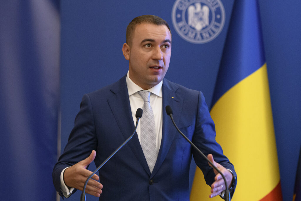 bogdan-ivan:-putem-sa-dezvoltam-economic-romania-doar-daca-ii-crestem-capacitatile-de-productie