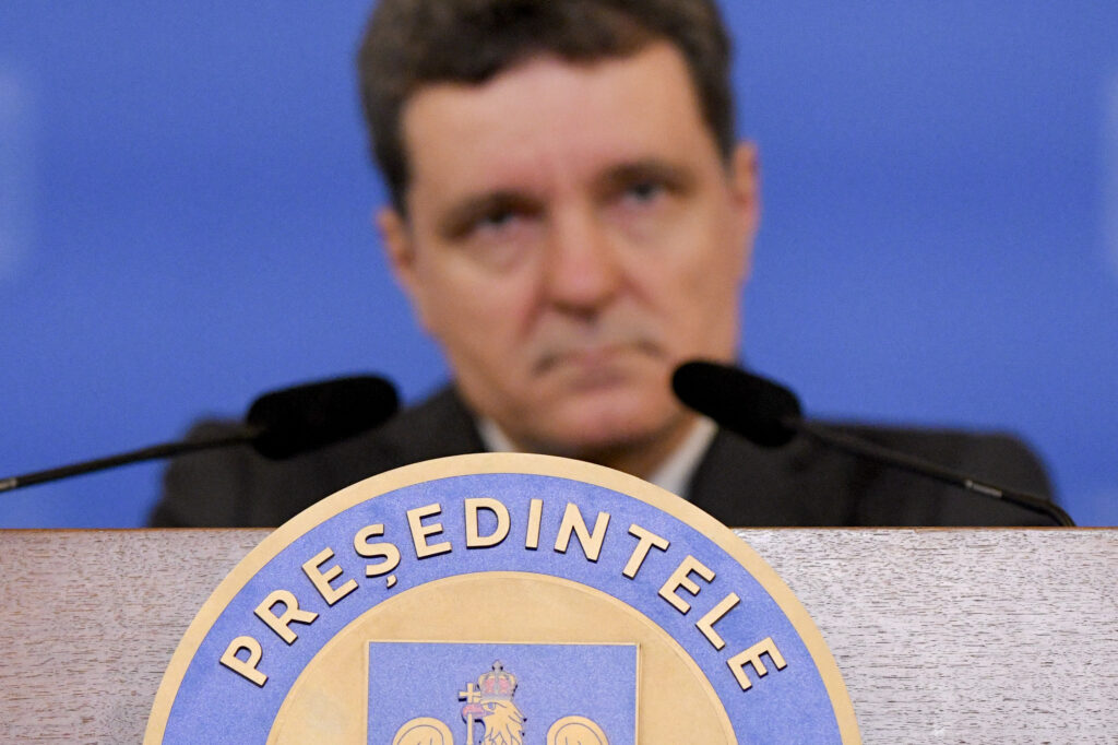 nicusor-dan-contesta-la-ccr-o-noua-lege-privind-regimul-cultelor,-initiata-de-silviu-vexler