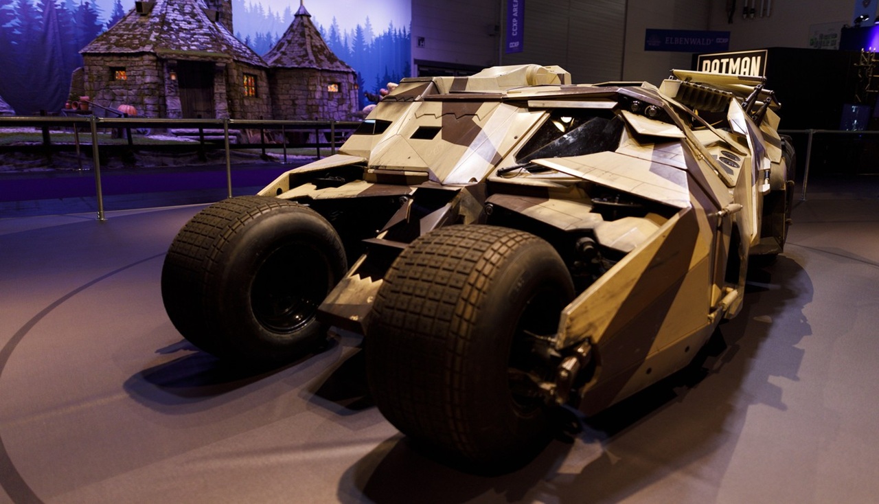 neymar-a-dat-1,3-milioane-de-euro-pe-masina-lui-batman!-motivul-pentru-care-nu-o-poate-conduce