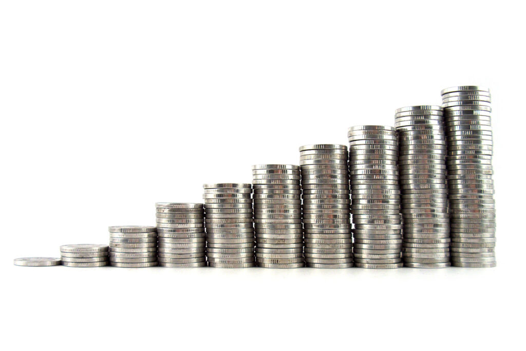 bnr:-depozitele-populatiei-si-ale-companiilor-la-banci-au-crescut-in-iunie-2025-cu-7,5%