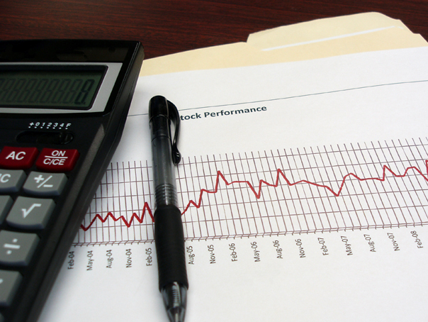 fmi:-economia-mondiala-rezista-tarifelor-americane,-prognoza-pentru-2025-este-optimista