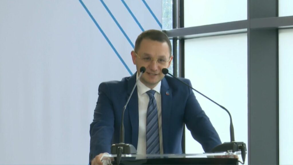 electrica-listeaza-la-bvb-cea-mai-mare-emisiune-de-obligatiuni-verzi