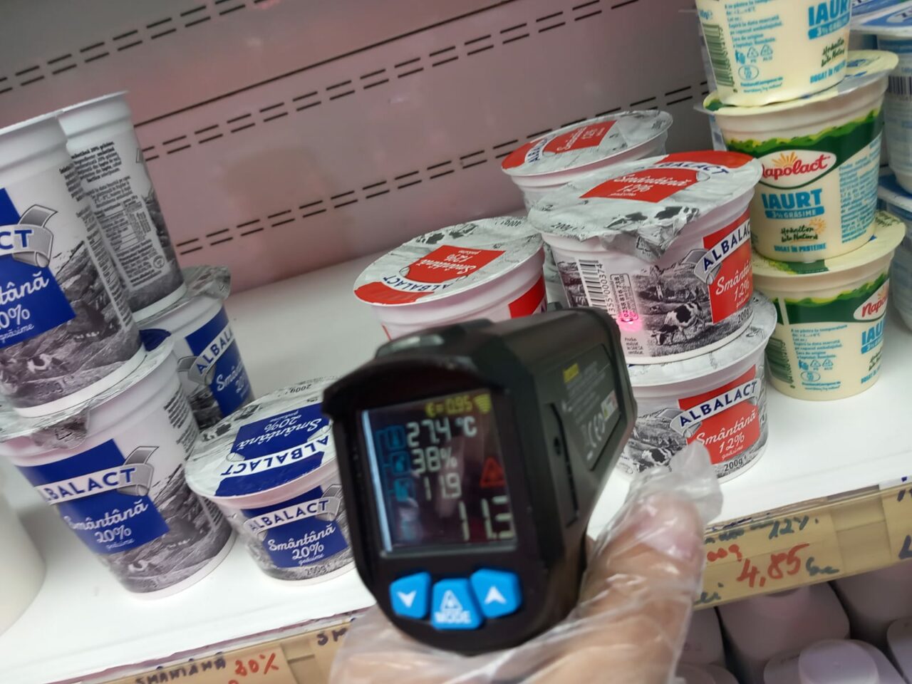 anpc-a-amendat-cu-2,6-milioane-lei-comerciantii-de-lapte-si-produse-lactate,-din-toata-tara