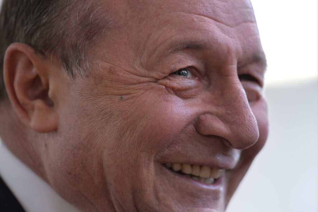 basescu-primeste-vila-inapoi.-fostul-presedinte-revine-la-drepturile-depline-de-fost-sef-de-stat