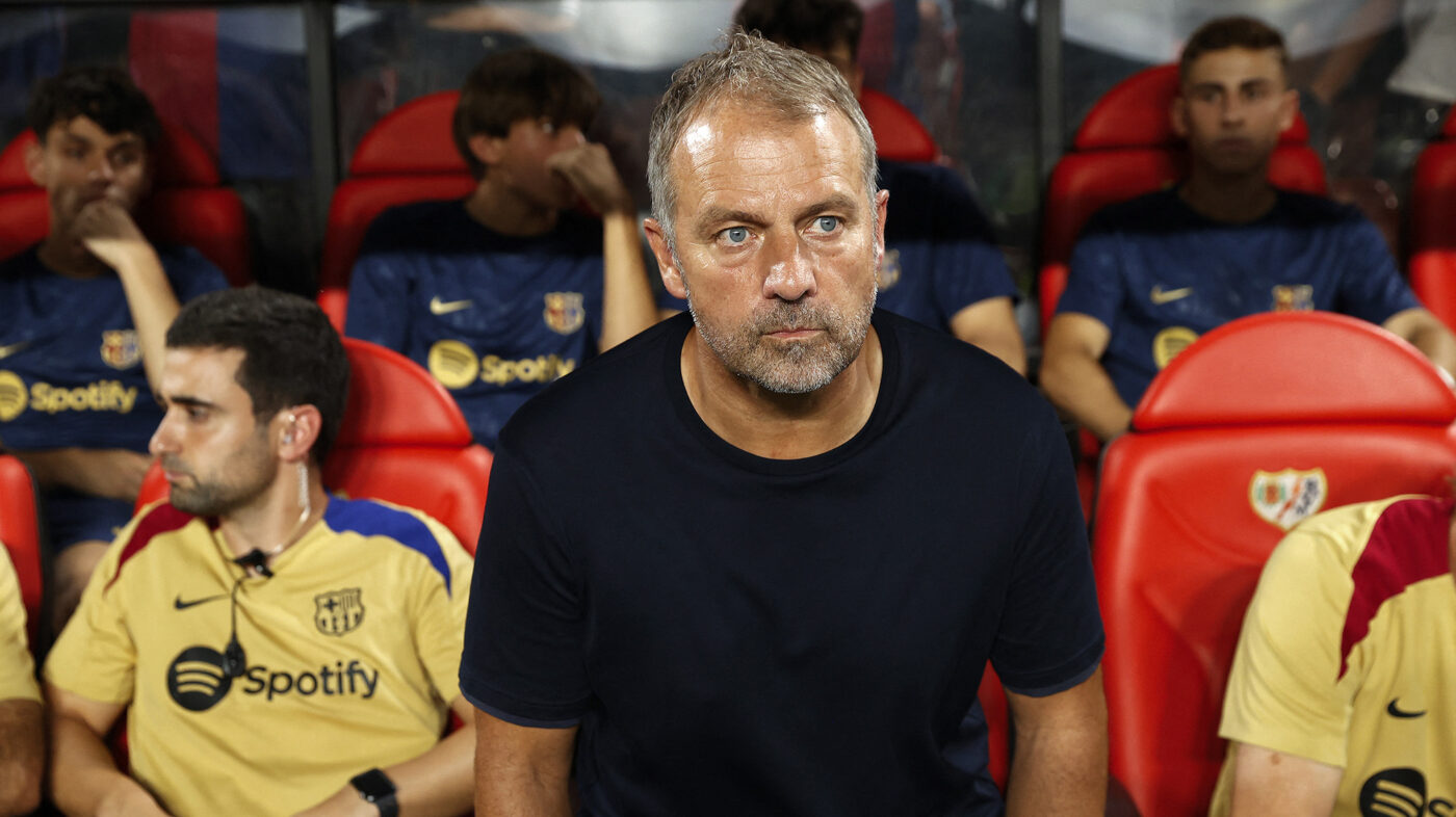 nu-sunt-multumit-de-transferuri!.-hansi-flick-a-rabufnit-la-adresa-conducerii-de-la-fc-barcelona