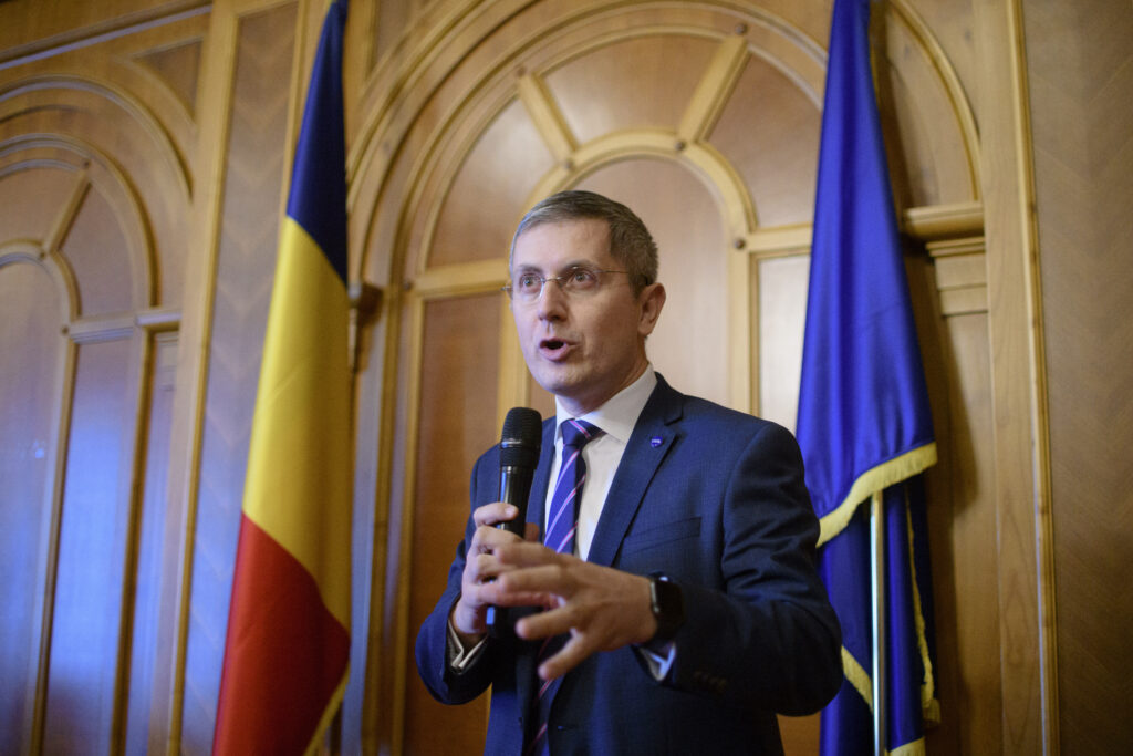 barna:-guvernul-nu-face-negocieri-ca-la-poker.-psd-incearca-sa-faca-un-balet-politic