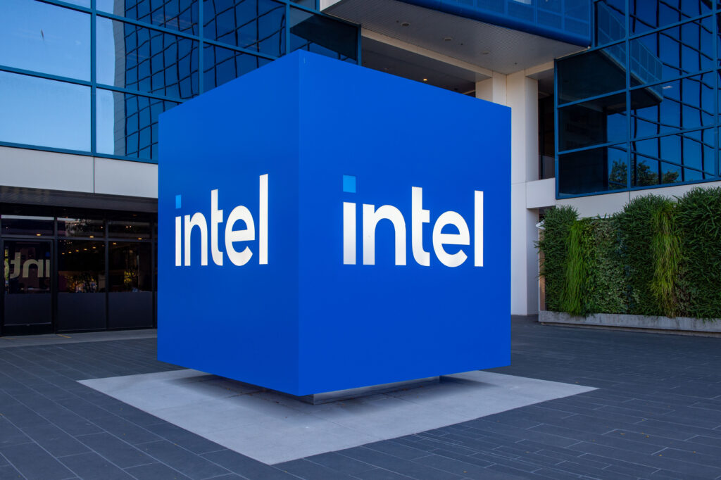 statele-unite-preiau-10%-din-intel,-printr-o-investitie-de-8,9-miliarde-de-dolari
